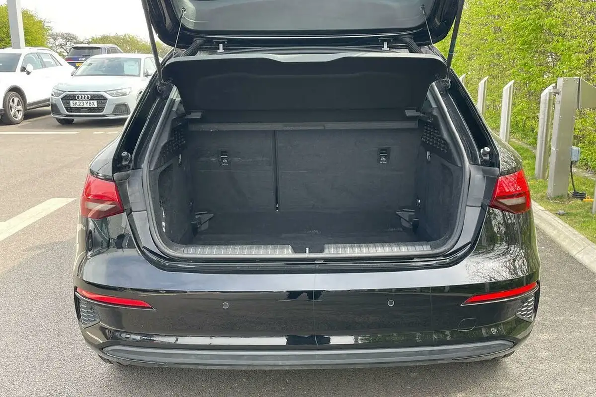 2021-audi-a3-20-30-tdi-technik-big-18