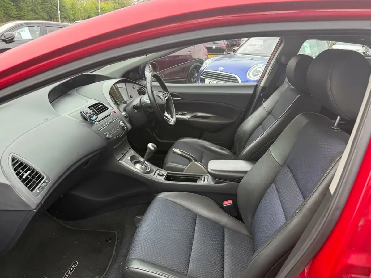 2010-honda-civic-18-si-i-vtec-big-4