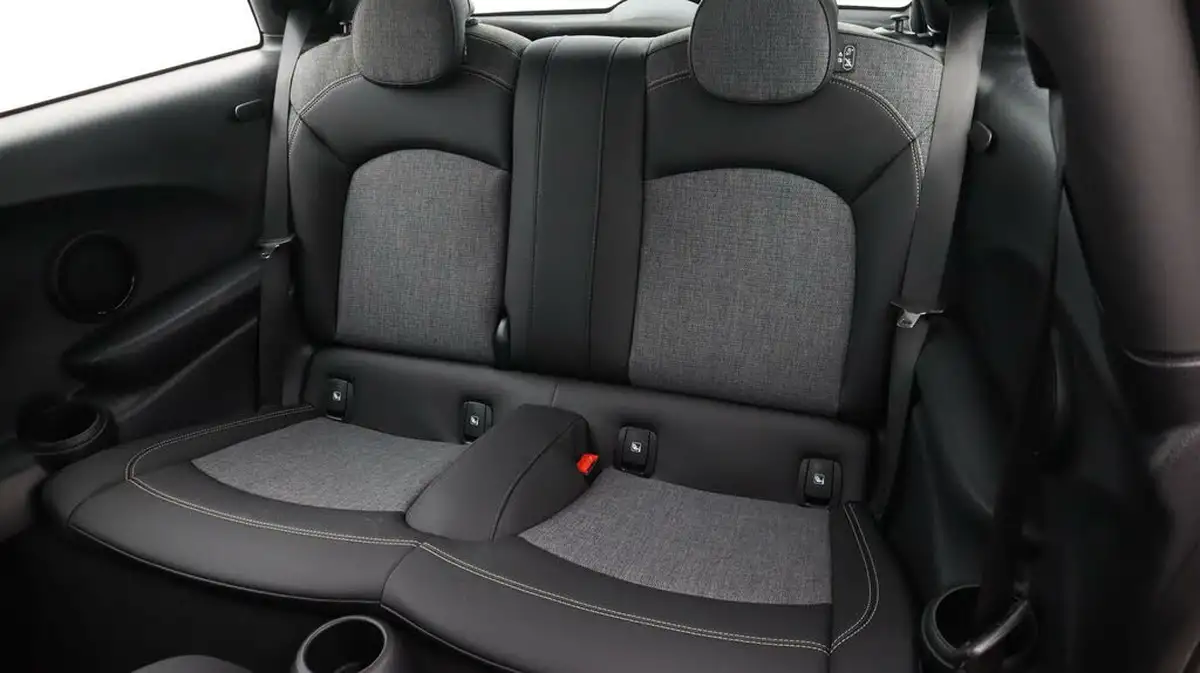 2023-mini-cooper-e-cooper-s-2-big-16