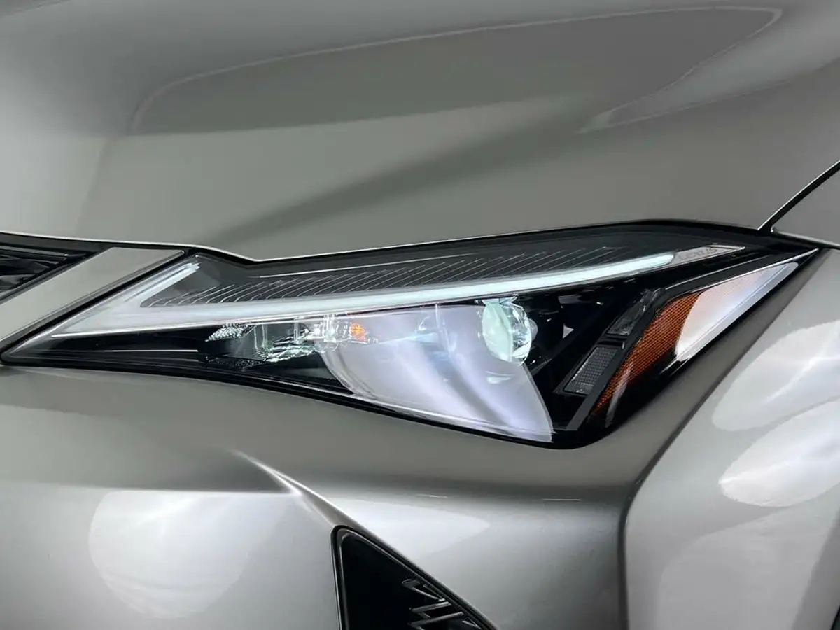2023-lexus-ux-250h-20-f-sport-design-big-5