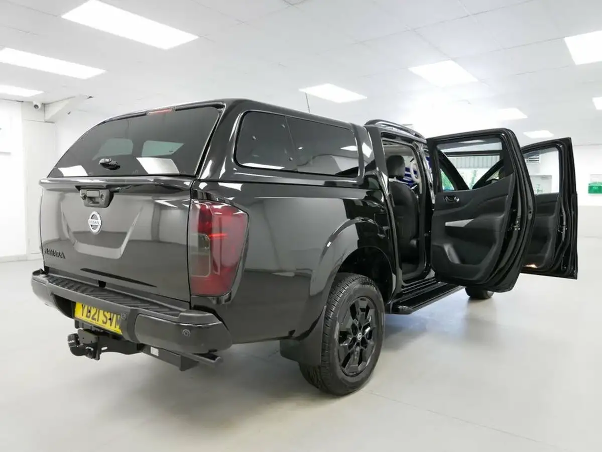 2021-nissan-navara-23dci-tt-tekna-8-navileather-auto-big-28