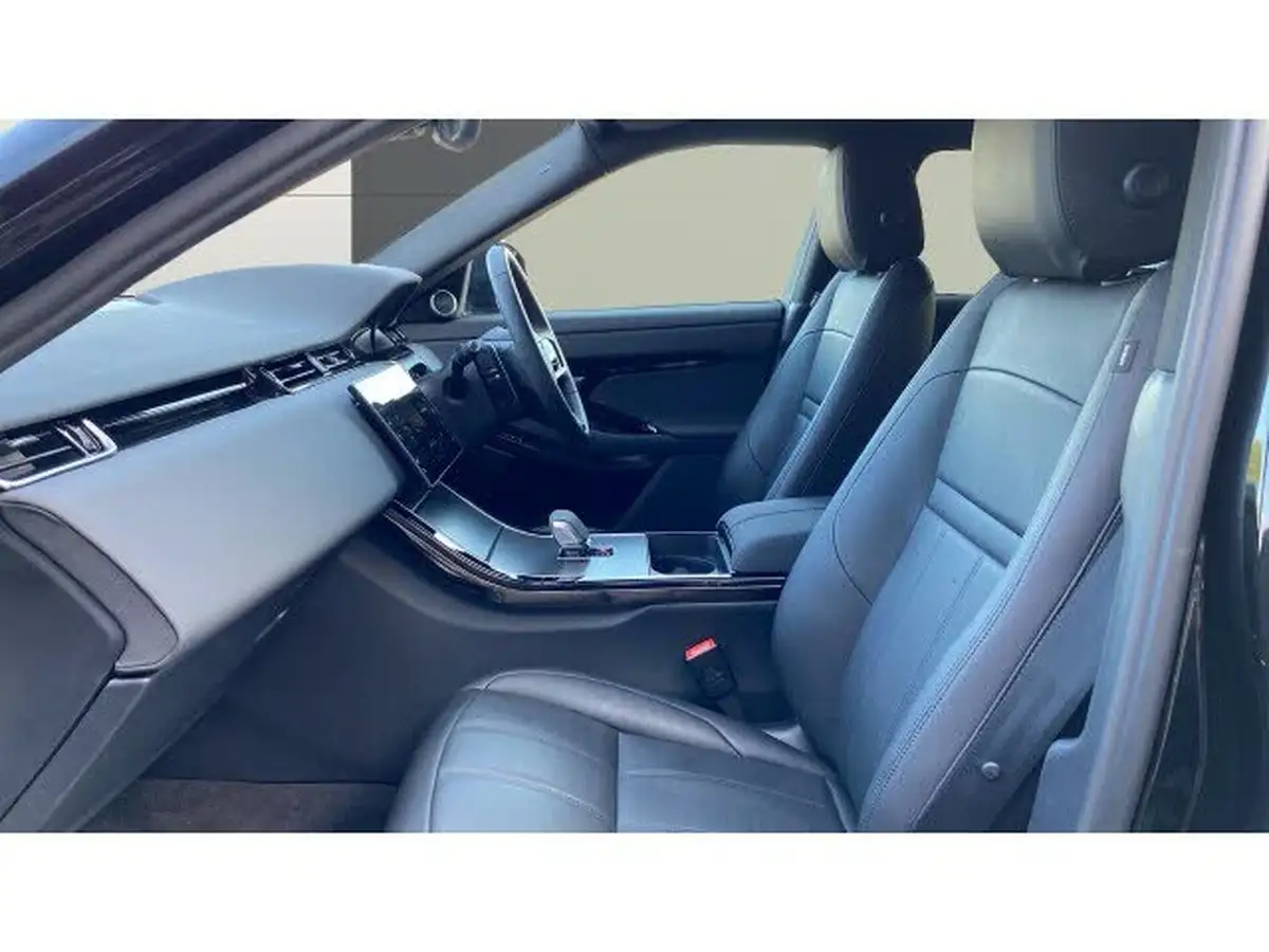 2023-land-rover-range-rover-evoque-15-p300e-dynamic-se-big-2