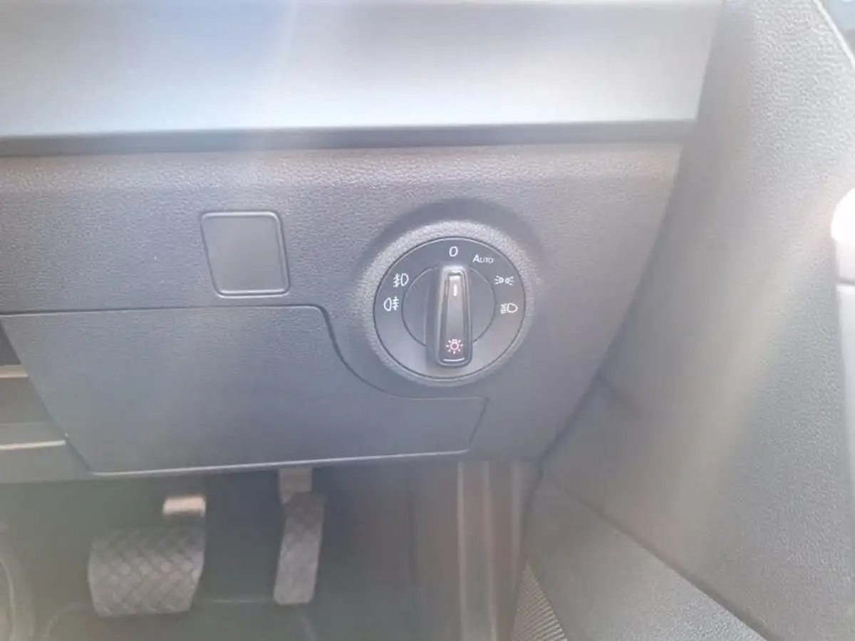 2023-seat-arona-10-tsi-xperience-lux-111ps-dsg-big-15