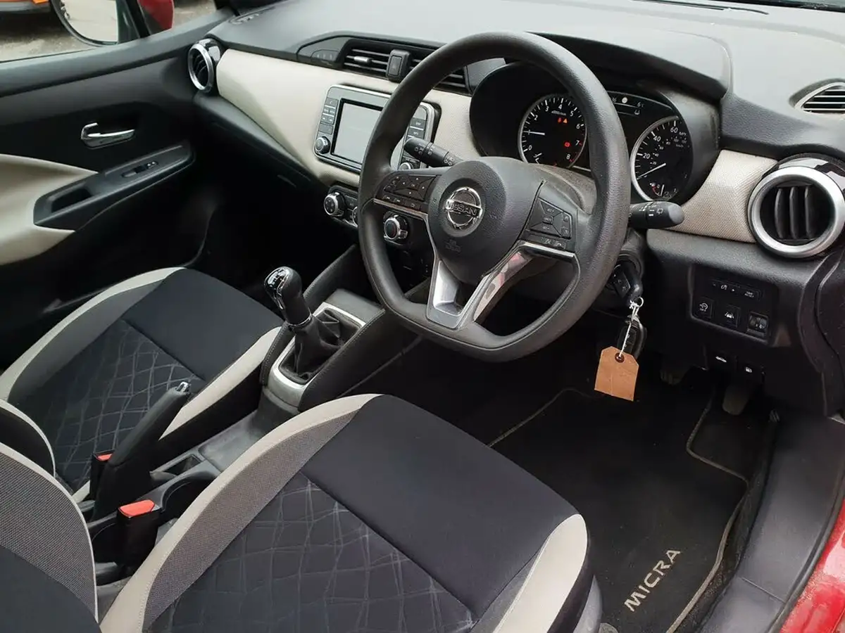 2017-nissan-micra-09-ig-t-acenta-big-9