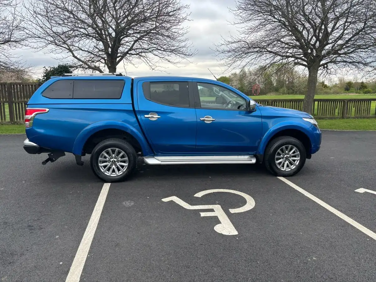 2019-mitsubishi-l200-24di-d-barbarian-eu6b-auto-big-7