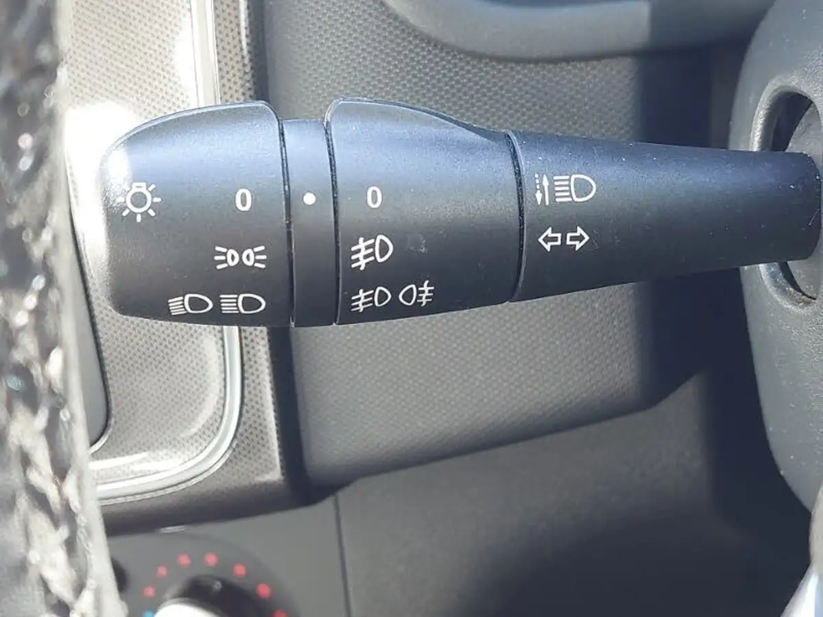 2019-dacia-sandero-stepway-09-tce-comfort-big-17