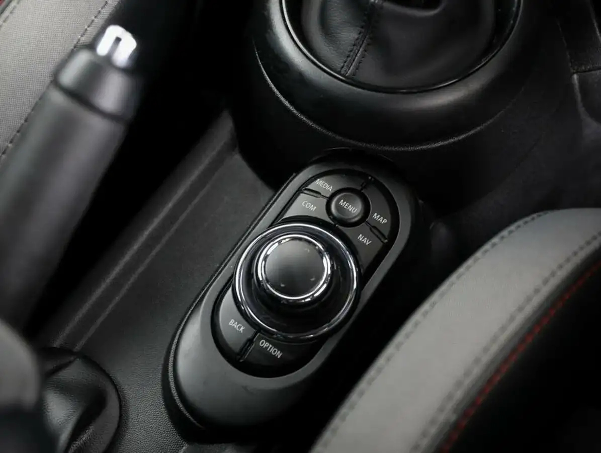 2021-mini-cooper-20-cooper-s-sport-hatchback-5d-auto-big-38