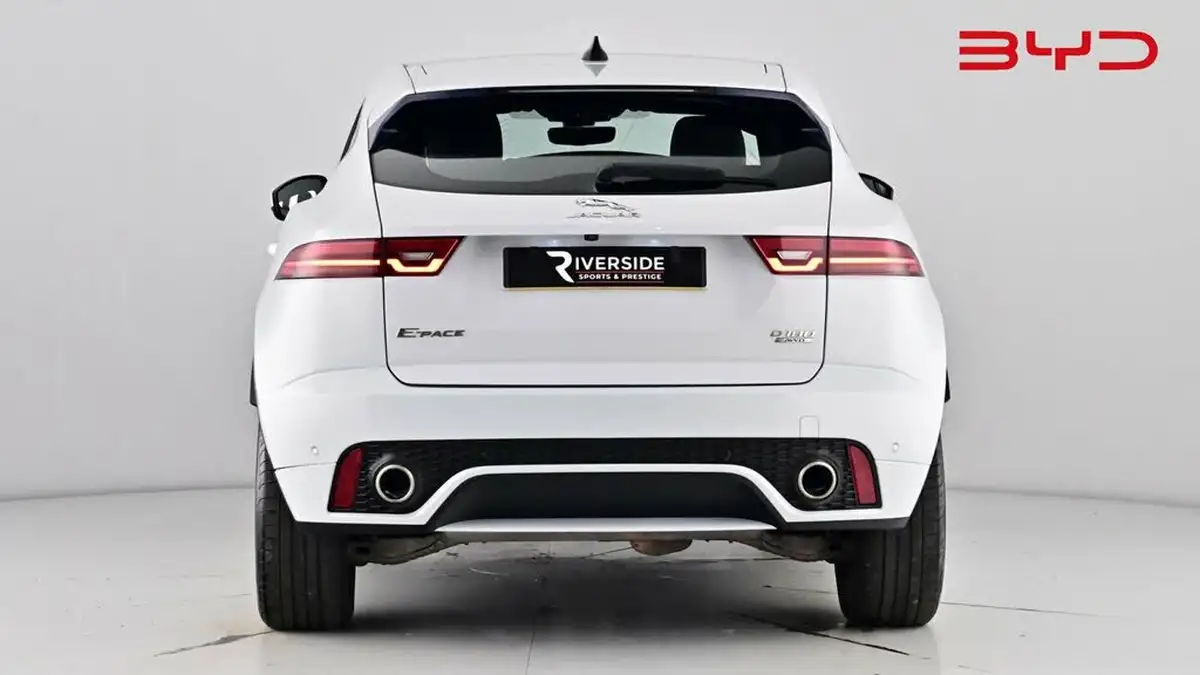 2020-jaguar-e-pace-20-i4d-chequered-flag-180ps-big-4
