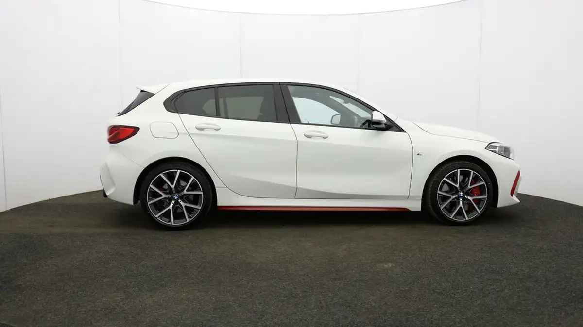 2024-bmw-1-series-20-128ti-lcp-big-44