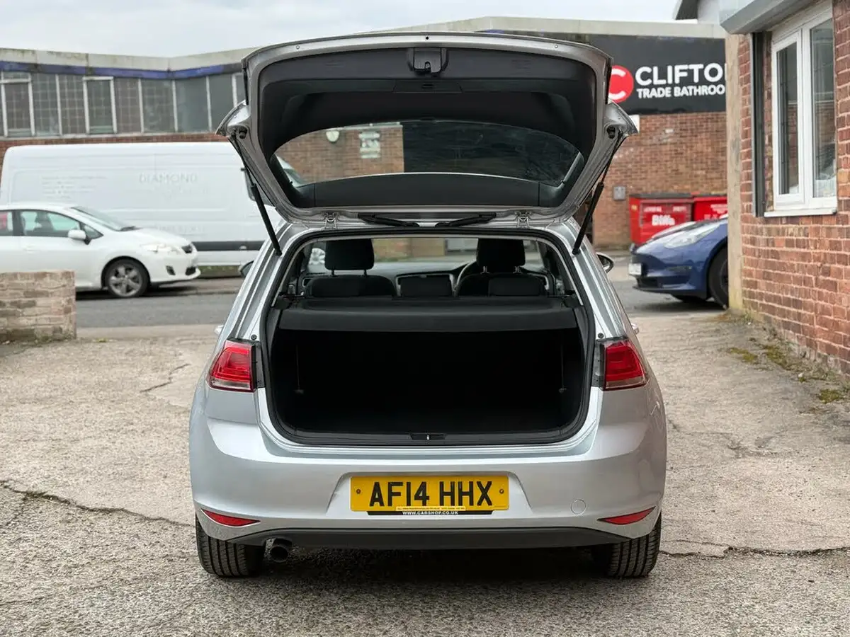2014-volkswagen-golf-16tdi-se-ss-hatchback-5d-big-40