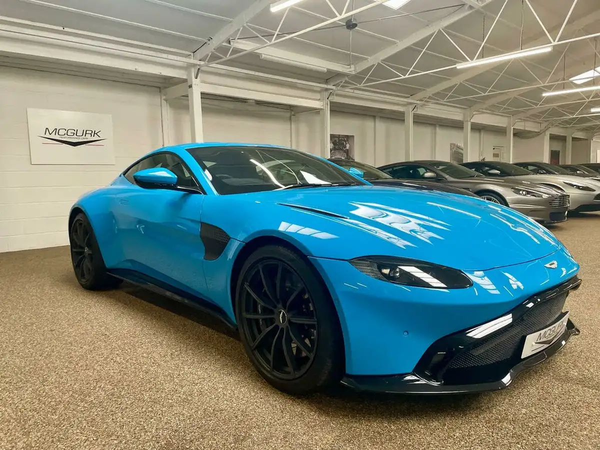 2019-aston-martin-vantage-40-v8-vantage-big-1
