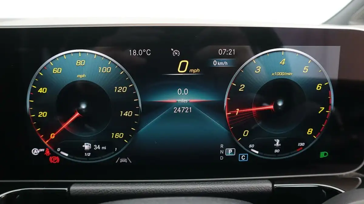 2019-mercedes-benz-b-class-13-b200-amg-line-premium-plus-7g-dct-big-10