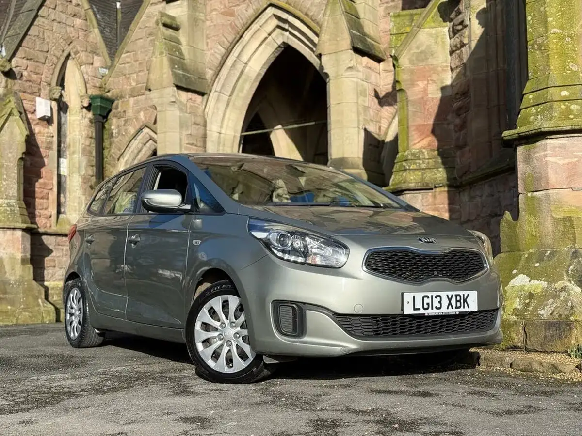 2013-kia-carens-16-gdi-1-big-0