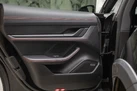 2022-porsche-taycan-e-4s-cross-turismo-small-46