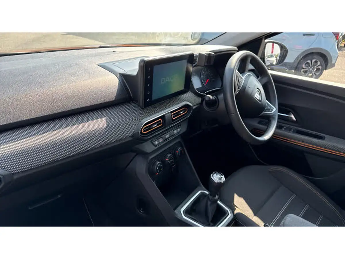 2022-dacia-sandero-stepway-10-tce-comfort-90bhp-big-1