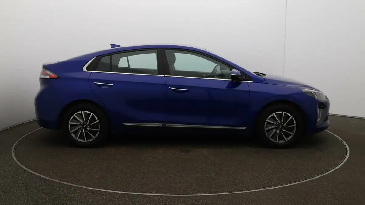 2022-hyundai-ioniq-e-premium-electric-big-41