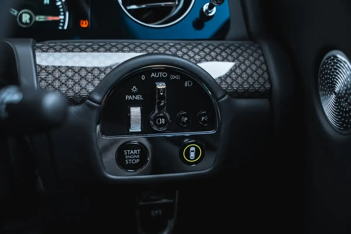 2024-rolls-royce-ghost-675-black-badge-big-74