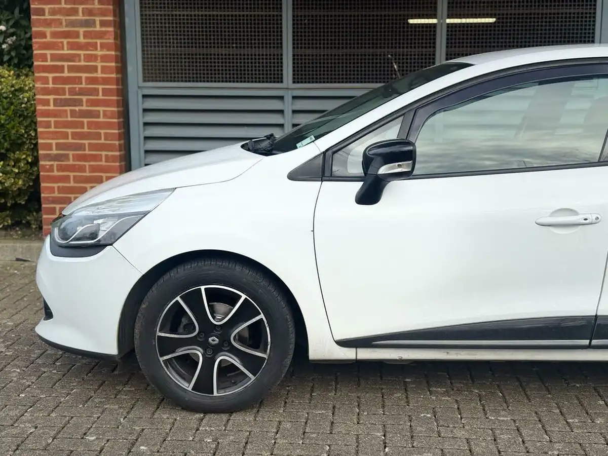 2014-renault-clio-09-dynamique-big-35