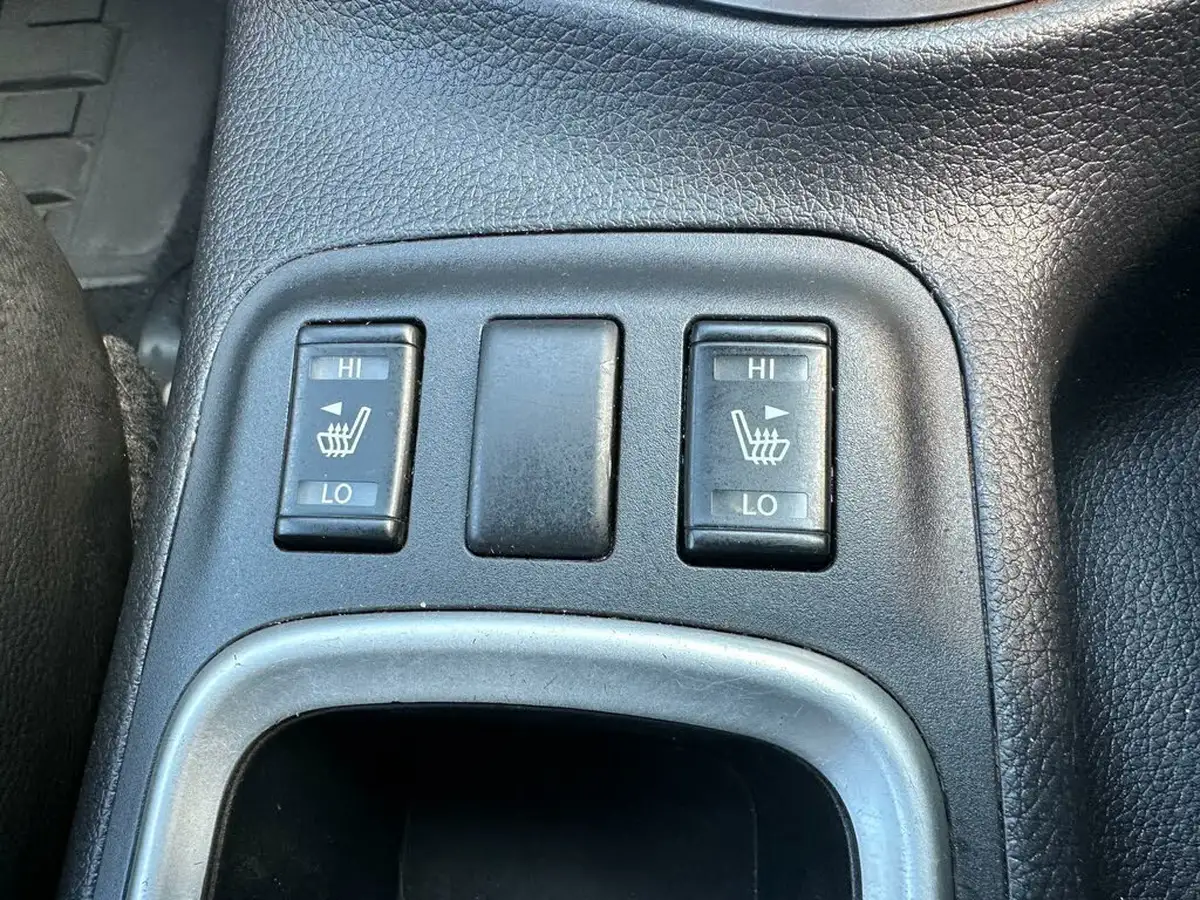 2019-nissan-navara-23dci-tekna-auto-big-36