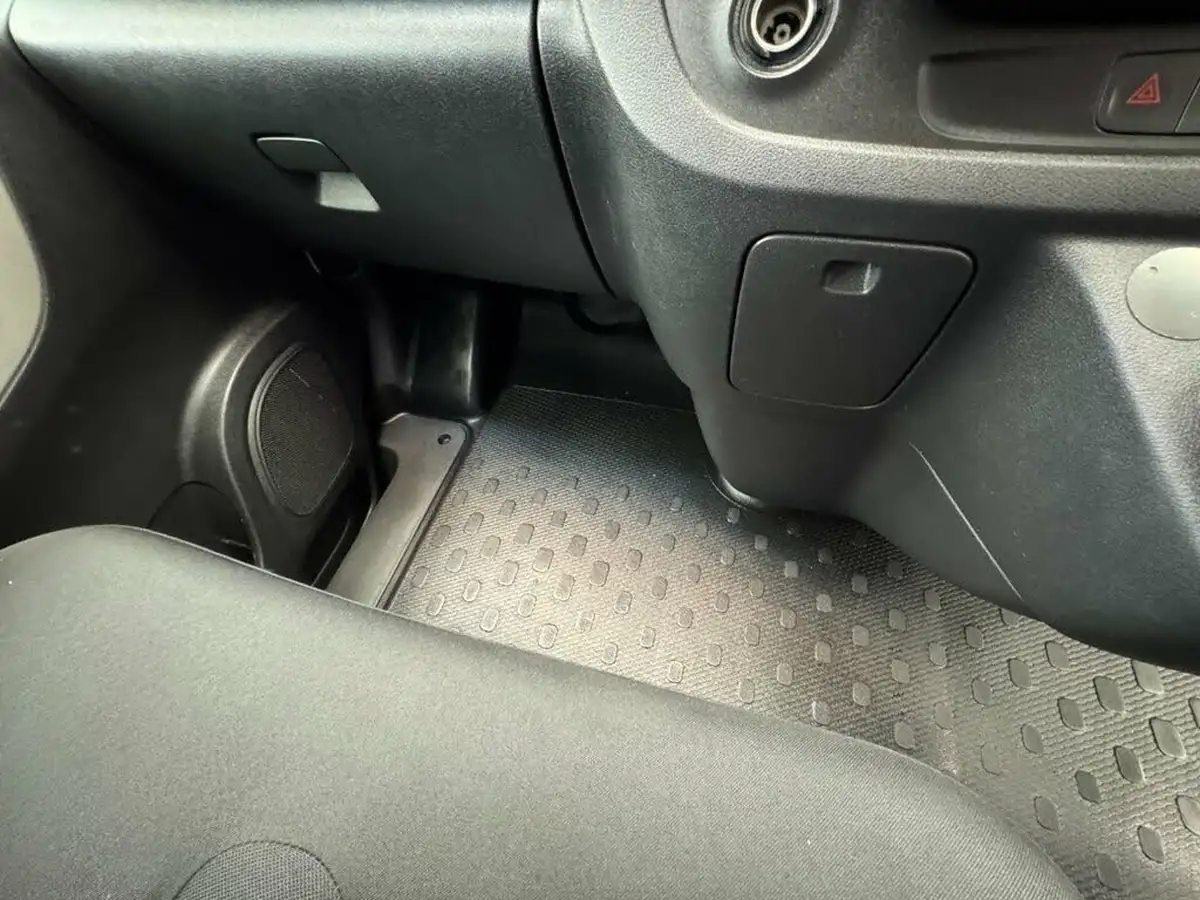 2019-renault-trafic-16dci-sl27-125-business-energy-125-e6-panel-van-big-26