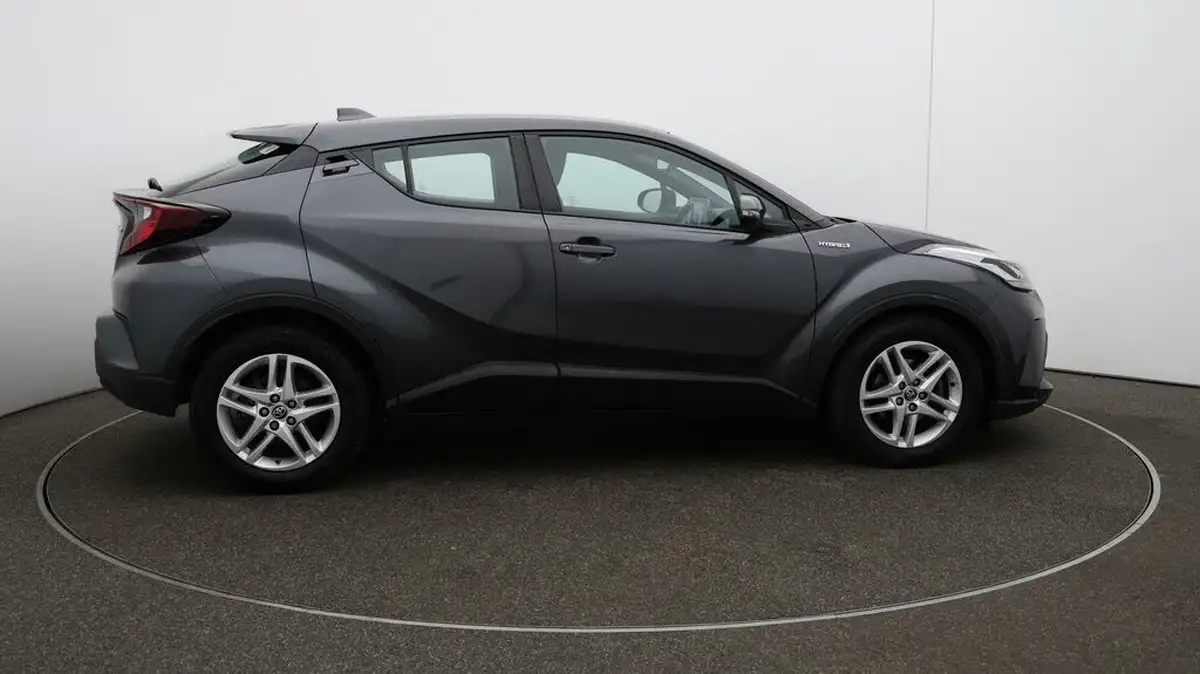 2021-toyota-c-hr-18-vvt-i-icon-big-42