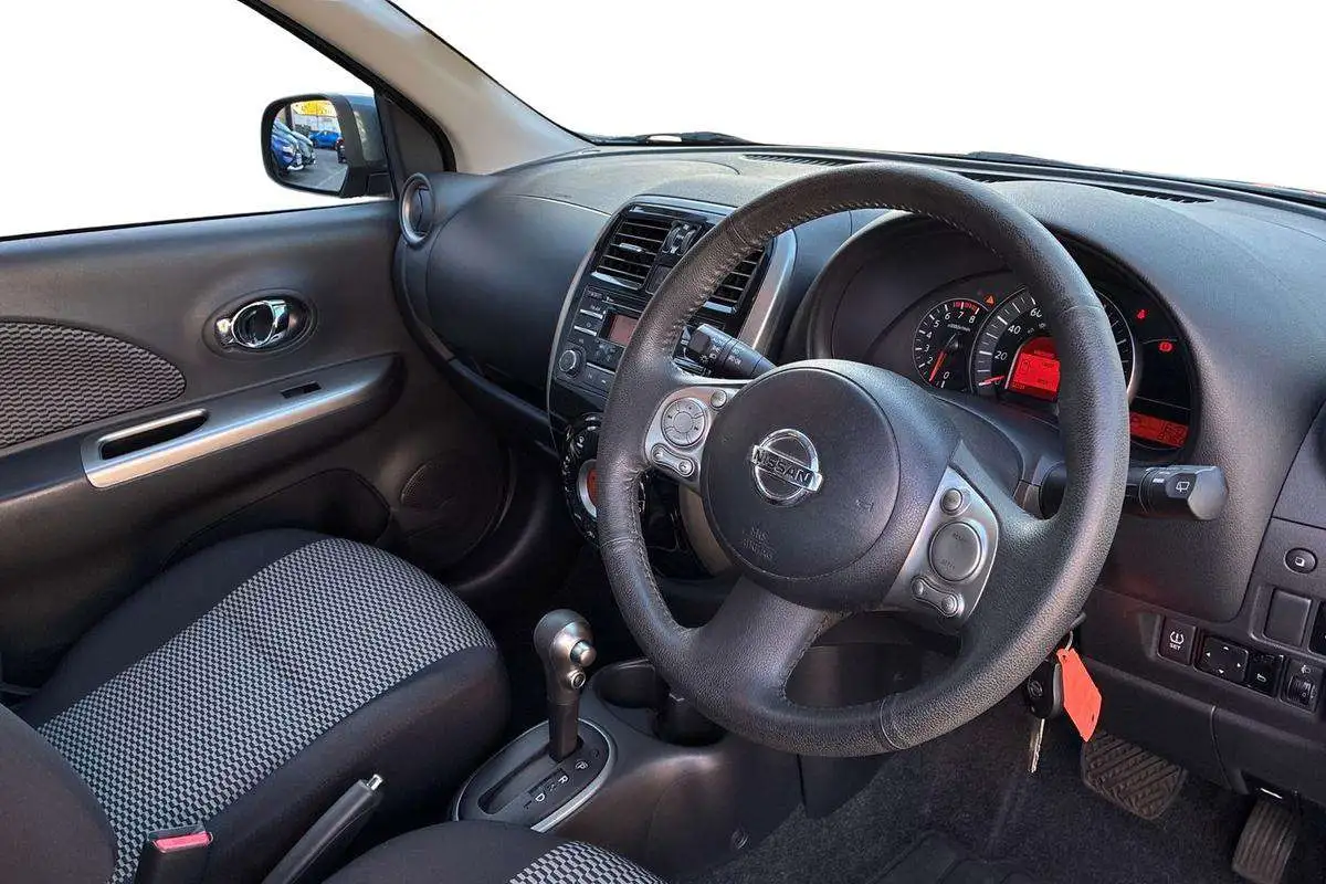 2016-nissan-micra-12-acenta-cvt-big-9