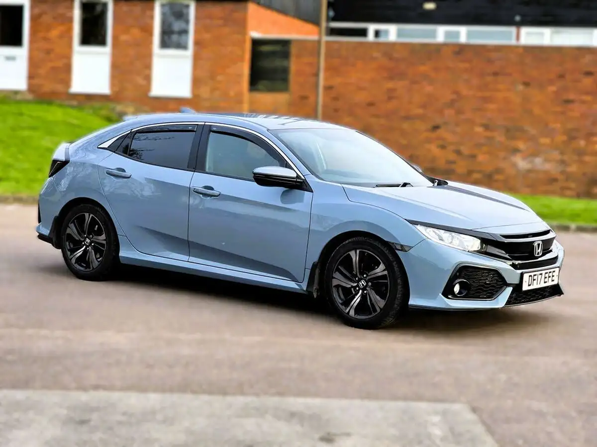 2017-honda-civic-10-vtec-turbo-sr-cvt-big-5