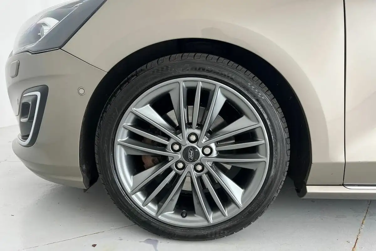 2019-ford-focus-20-vignale-hatchback-auto-big-24