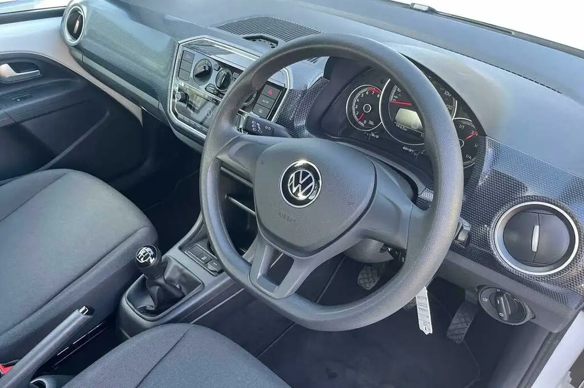 2022-volkswagen-up-10-up-5d-big-5