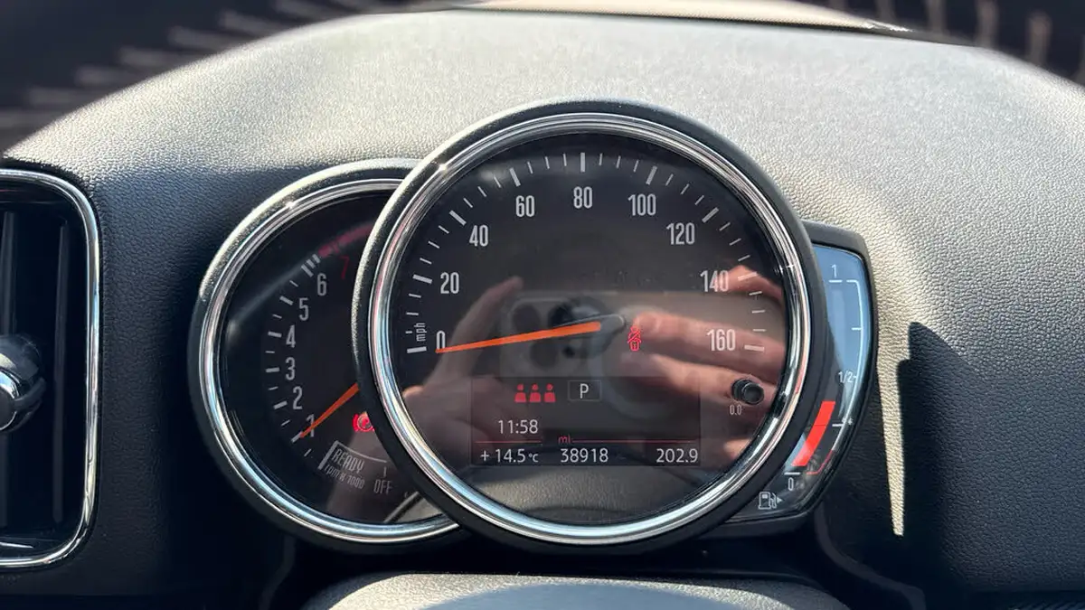 2020-mini-countryman-15-cooper-exclusive-comfortnav-plus-auto-big-12