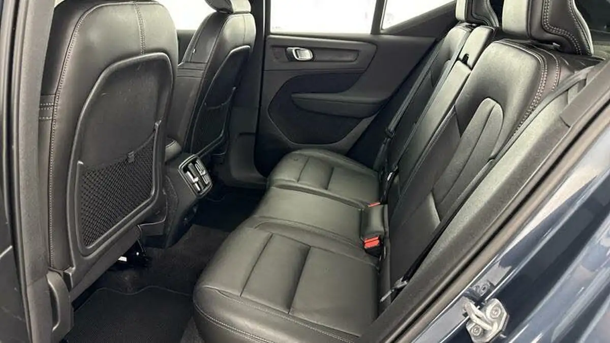 2021-volvo-xc40-15-t3-inscription-pro-161bhp-auto-big-33