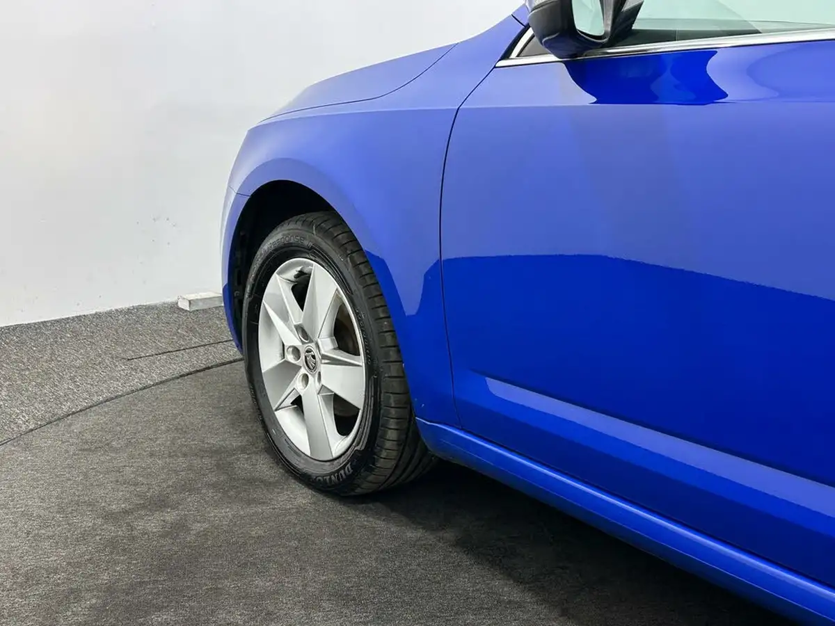 2020-skoda-octavia-16tdi-se-technology-estate-big-48