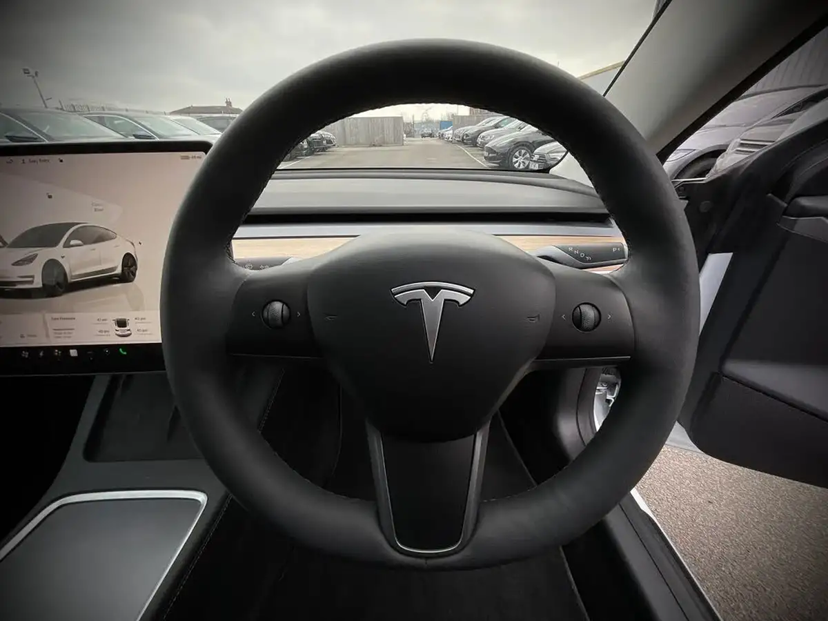 2023-tesla-model-3-e-rwd-241bhp-big-23