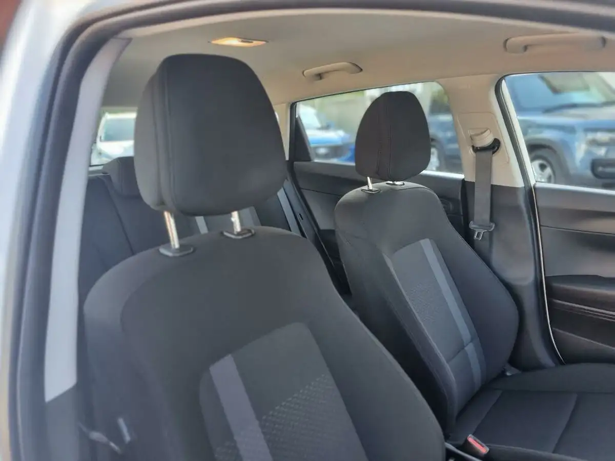 2023-hyundai-i20-10-t-gdi-advance-big-39
