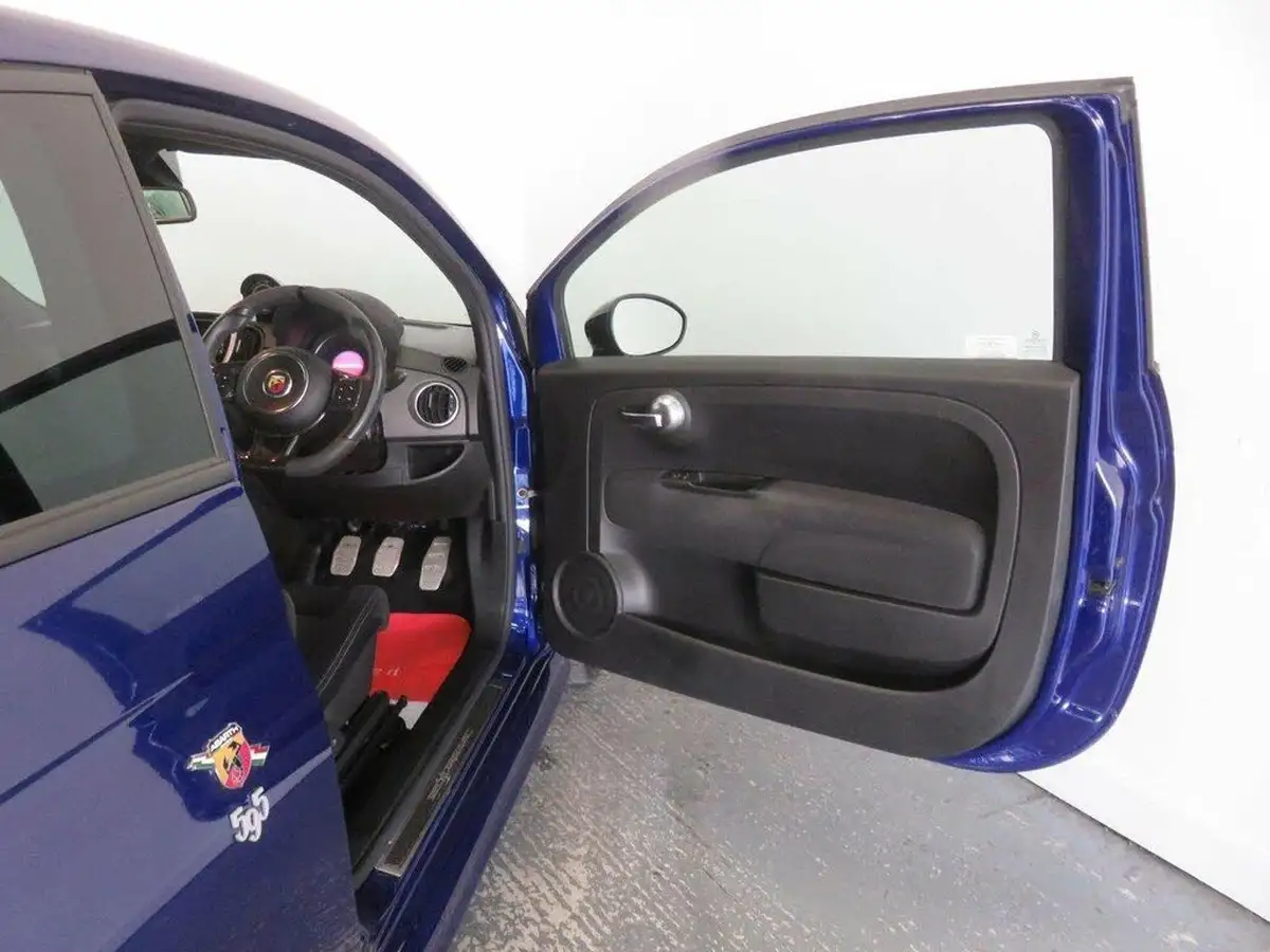 2016-abarth-595-14-tjet-competizione-big-22