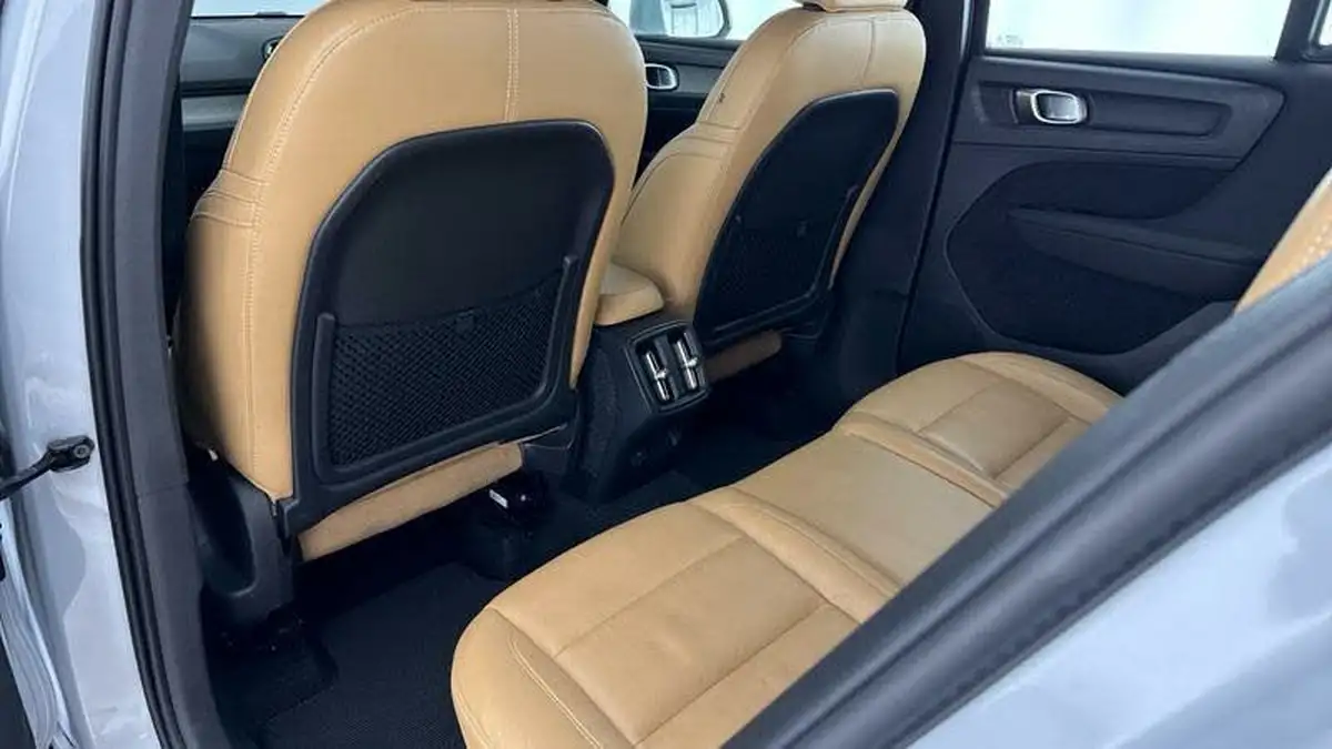 2020-volvo-xc40-20-t4-inscription-pro-big-32