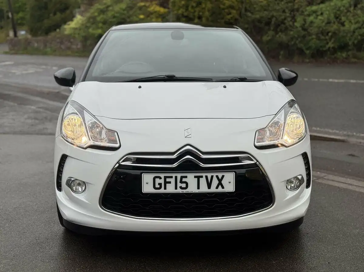 2015-citroen-ds3-12-dstyle-plus-big-2