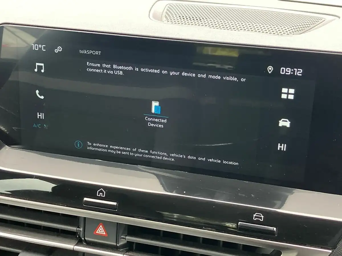 2022-citroen-c4-12-puretech-sense-big-38