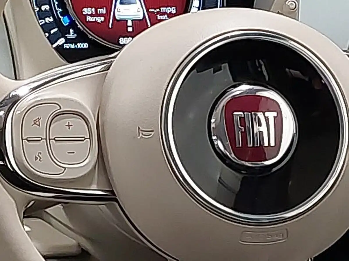 2024-fiat-500-10-top-big-9