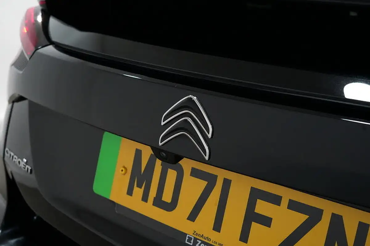 2022-citroen-c4-e-shine-plus-big-9