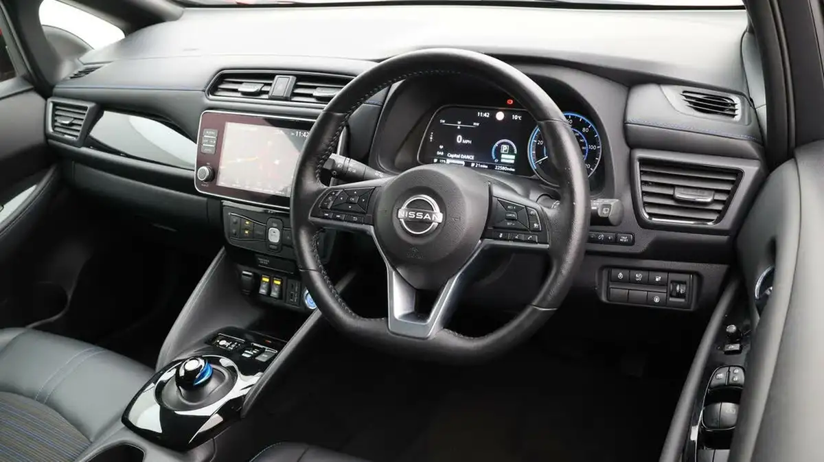 2022-nissan-leaf-e-n-connecta-39kwh-big-9