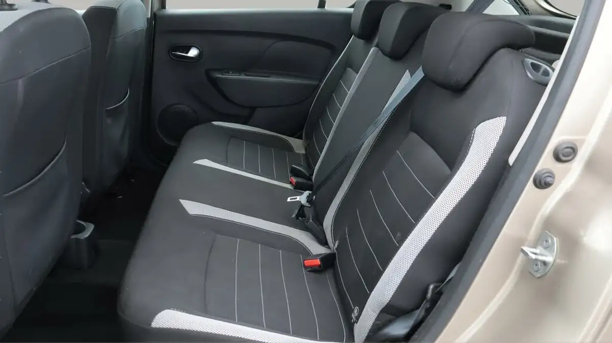 2020-dacia-sandero-stepway-09-tce-comfort-big-16
