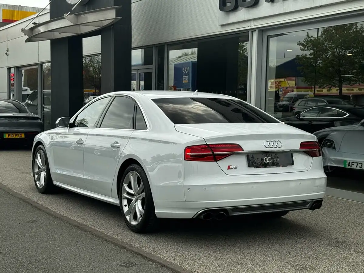 2016-audi-s8-40-tfsi-quattro-520ps-big-4