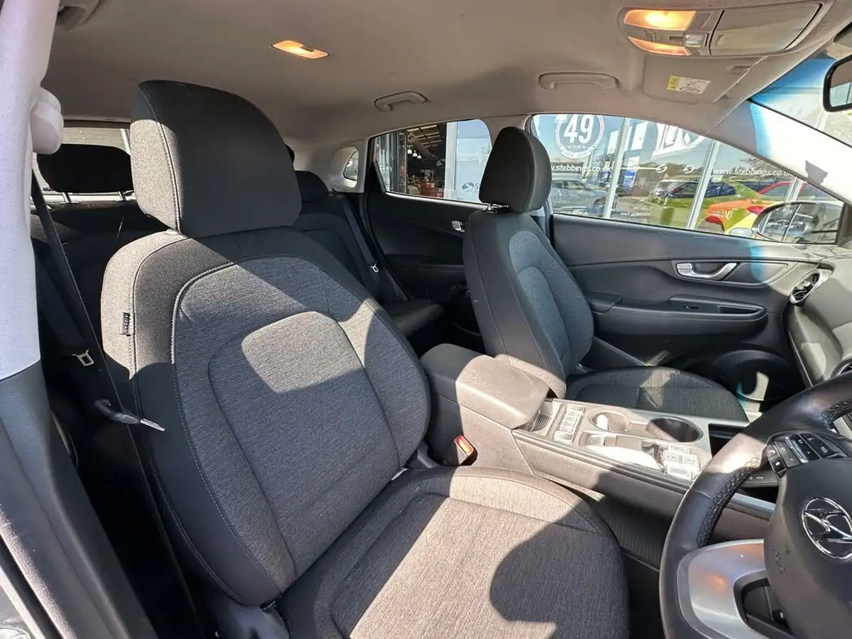 2021-hyundai-kona-e-premium-204ps-64kwh-7kw-obc-big-2