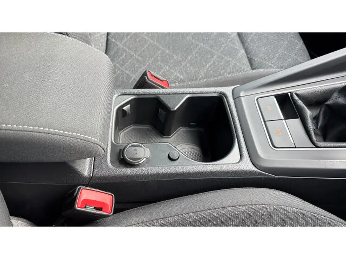 2021-volkswagen-golf-15-tsi-life-150ps-hatchback-big-52