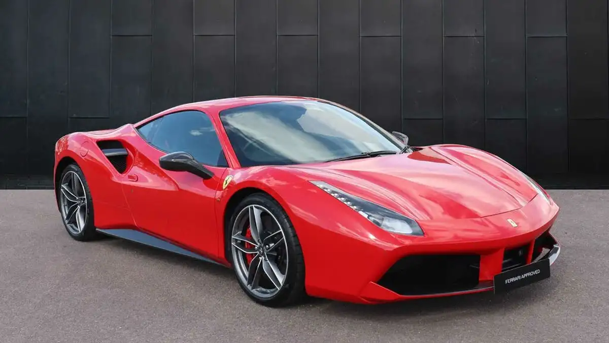 2017-ferrari-488-39-488-gtb-big-1