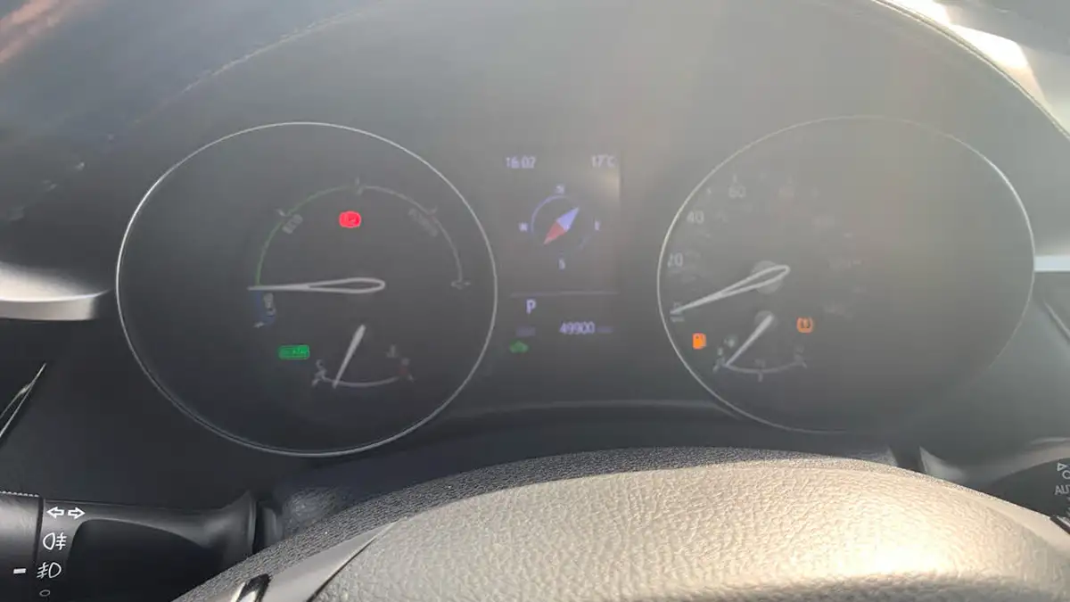 2020-toyota-c-hr-20-vvt-i-orange-edition-big-12