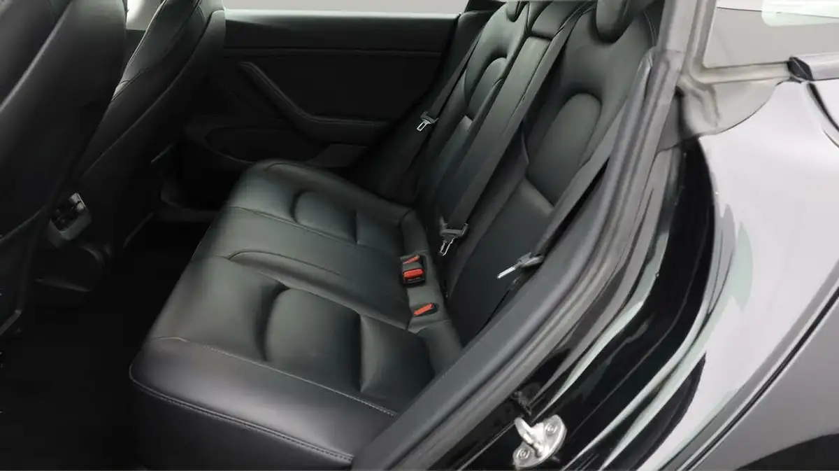 2021-tesla-model-3-e-long-range-4x4-big-15