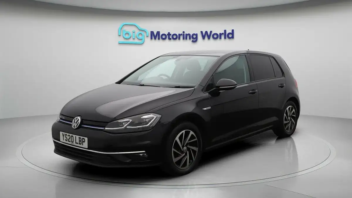 2020-volkswagen-golf-15-tsi-match-edition-130ps-hatchback-big-3