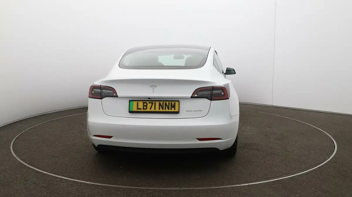 2021-tesla-model-3-e-long-range-awd-big-48